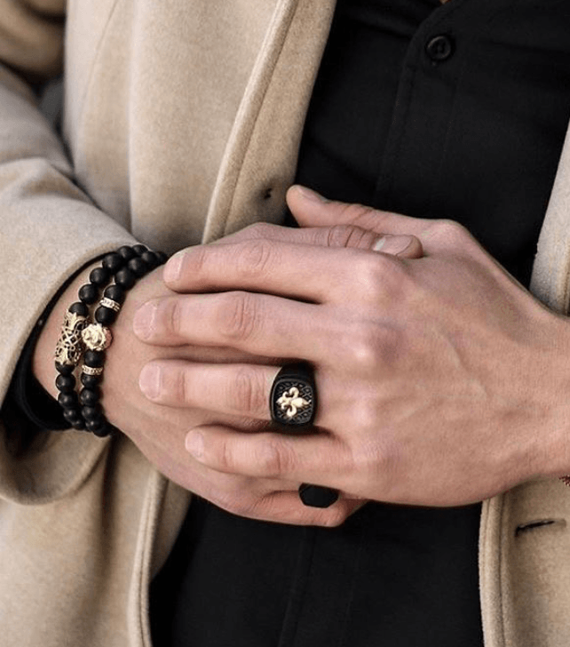 Fleur de lis ring