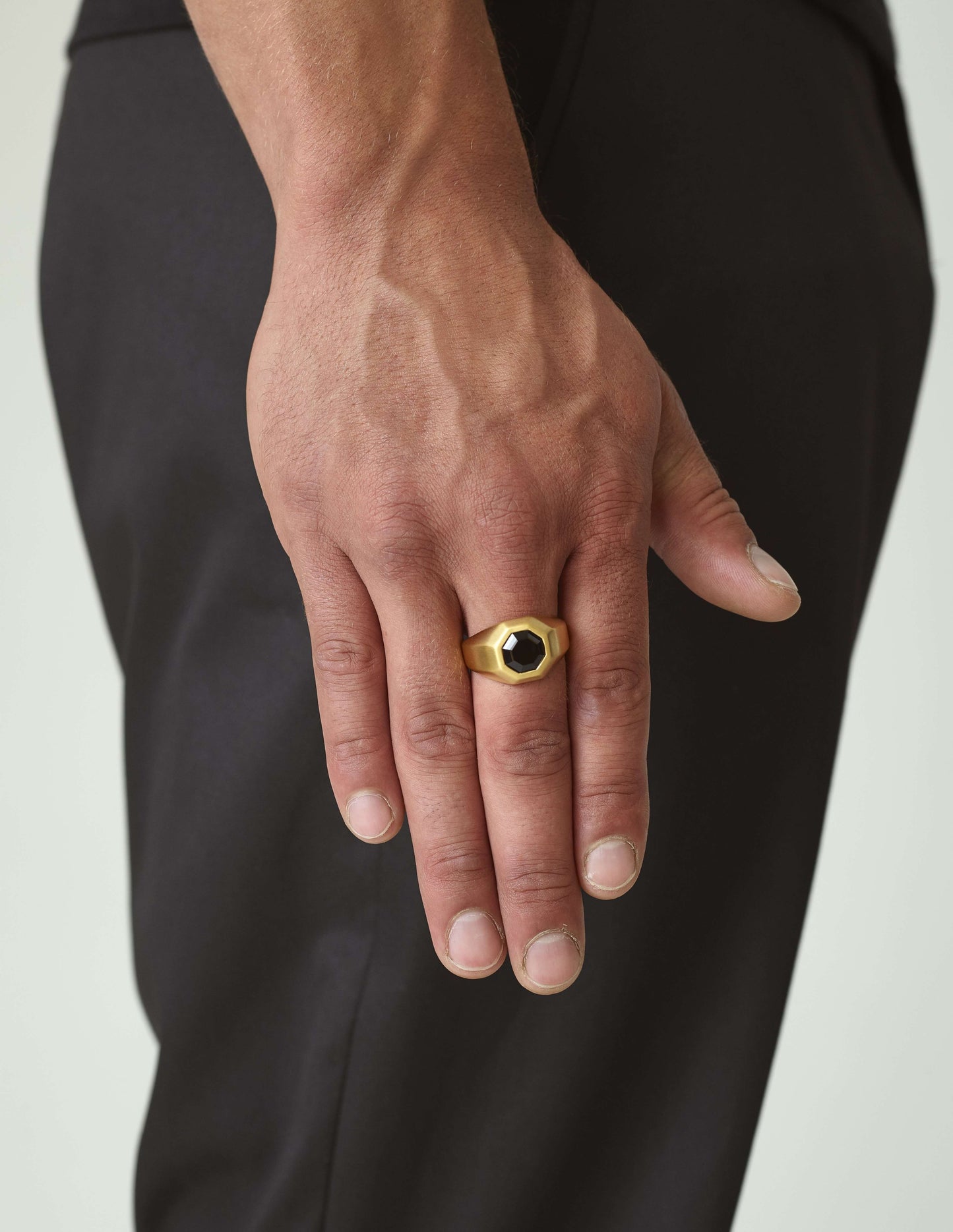 OCTA RING - BLACK AGATE