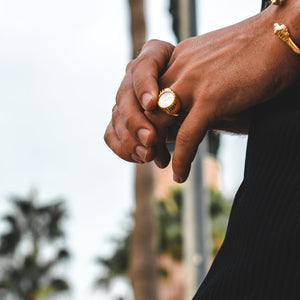 Oval pearl ring